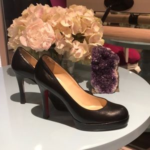 Christian Louboutin - 37.5 pump / high heel